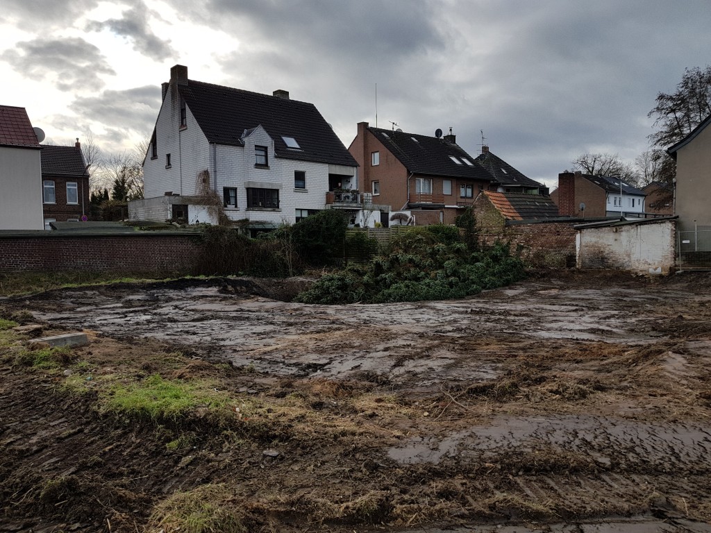 Freie Fläche mit Blick auf Hammer Bach